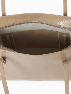 Paloma Wool Cayetano><noscript><img width=